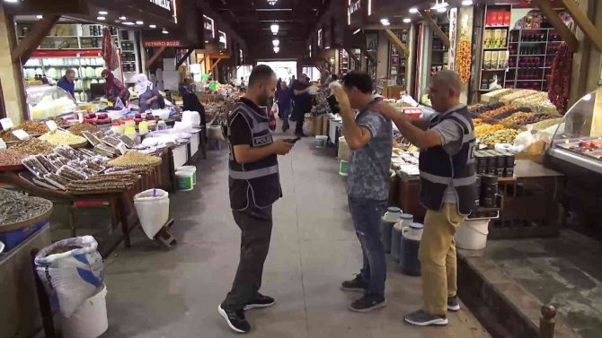 Elazığ’da Polis Göz Açtırmıyor: 1429 Kişi Sorgulandı, Aranan 7 Şüpheli Yakalandı
