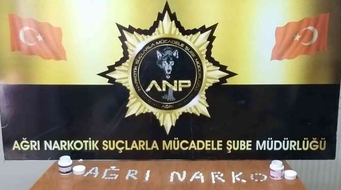 İ̇ran Uyruklu Şahsın Üzerinde Sentetik Ecza Ele Geçirildi