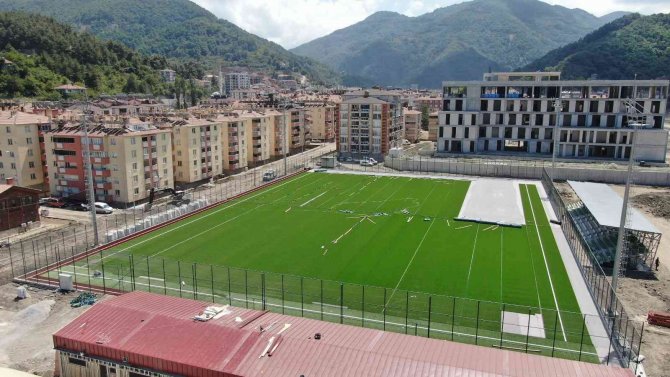 Selde Kullanılmaz Hale Gelmişti, Bozkurt Futbol Sahası Afetin Yıl Dönümünde Yeniden İlçeye Kazandırıldı