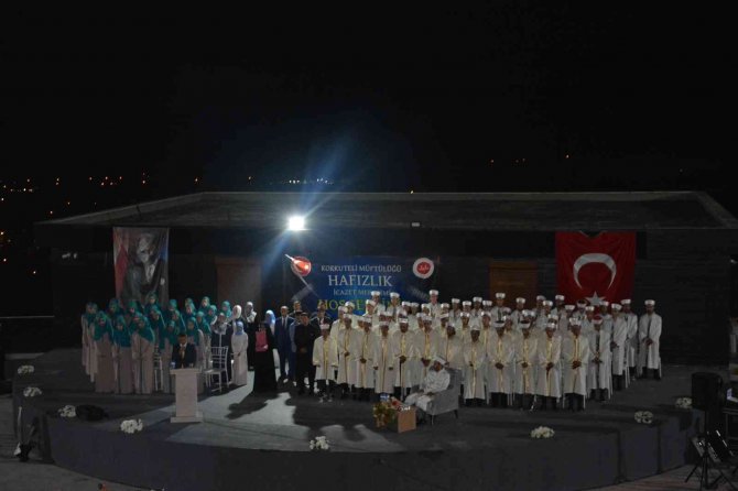 Korkuteli’de 79 Hafız İçin Hafızlık İ̇cazet Merasim Yapıldı