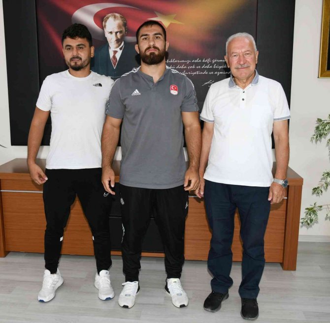 Türkiye’nin 100’üncü Altın Madalyasını Kazanan Aktürk’ten Altın Madalya Sözü