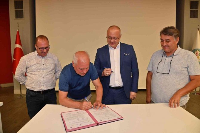 Büyükşehir Ve Soma Belediyesinden İşbirliği Protokolü