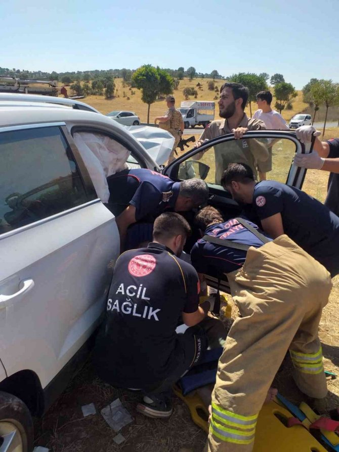 Mardin’de Araçlar Çarpıştı: 1 Ölü, 3 Yaralı