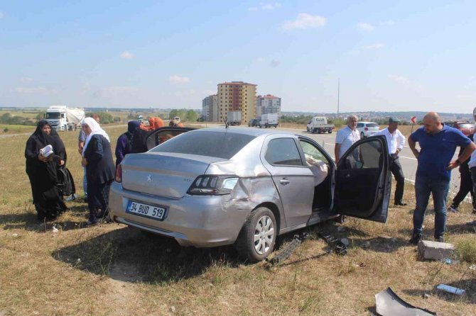 Kamyon İle Otomobil Çarpıştı: 2’si Ağır 6 Yaralı