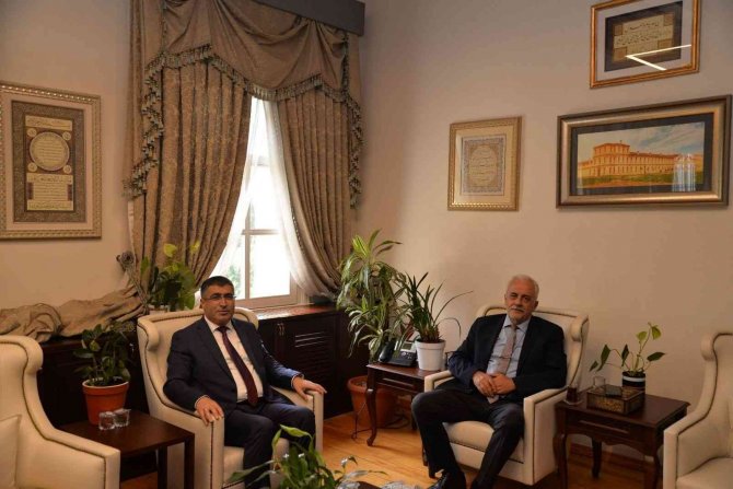 Nevü Rektörün’den, İ̇stanbul Sabahattin Zaim Üniversitesine Ziyaret
