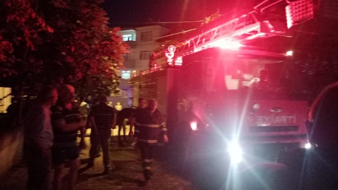Osmaneli’nde Bina Yangını