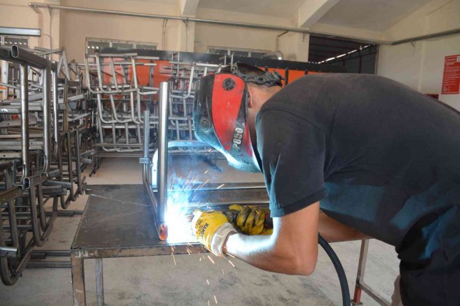 Şırnak’ta Fabrika Gibi Okul: 3 Milyon Ciro Elde Etti