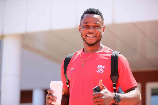Sivasspor Kafilesi Adana’ya Gitti