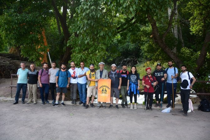 Dağcılar Şemdinli’deki Kanyonları Gezdi