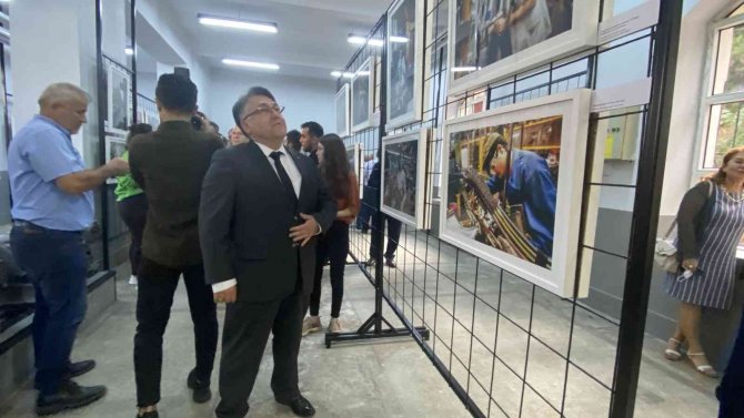 ‘Biz Buralıyız’ Sergisi Açıldı