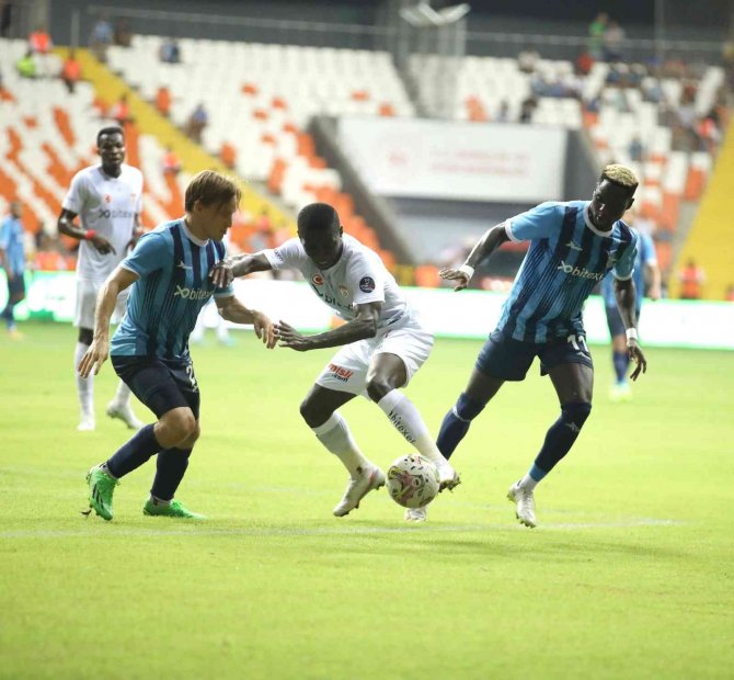 Sivasspor, Ligde İlk Yenilgisini Aldı