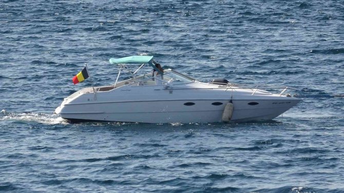 Çanakkale Açıklarında Sürüklenen Tekne Kurtarıldı