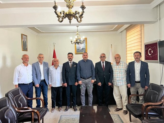 Avukat Taşyumruk, İ̇liç Mhp İ̇lçe Başkanlığına Atandı