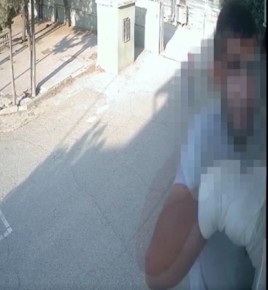 Önce Okuldan Hırsızlık Yaptı, Sonra Kendisini Çeken Kamerayı Söktü