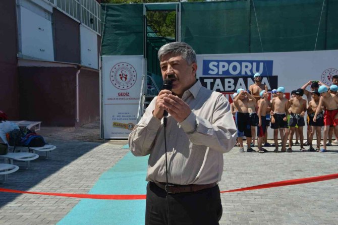 Gediz’de Portatif Yüzme Havuzu Açılışı Yapıldı