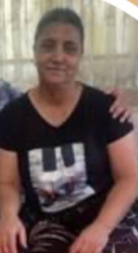 İ̇zmir’de Öldürülen Anne Ve Oğlu Gözyaşlarıyla Toprağa Verildi