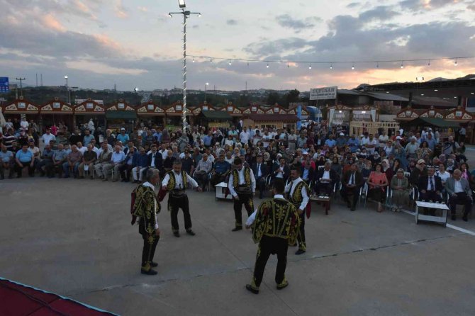 Tosya 2. İ̇pekyolu Fuarı Açıldı