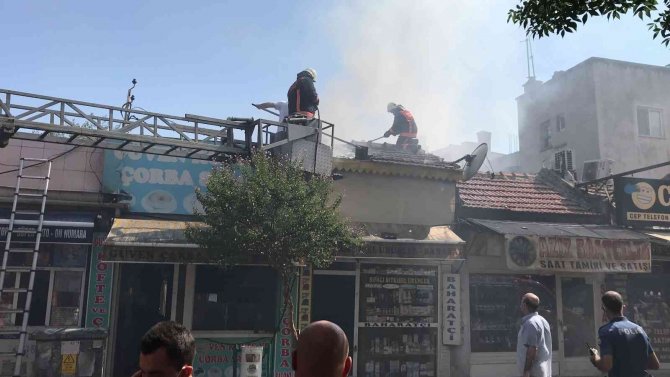 Lokantada Çıkan Yangın 3 İş Yerine Sıçradı