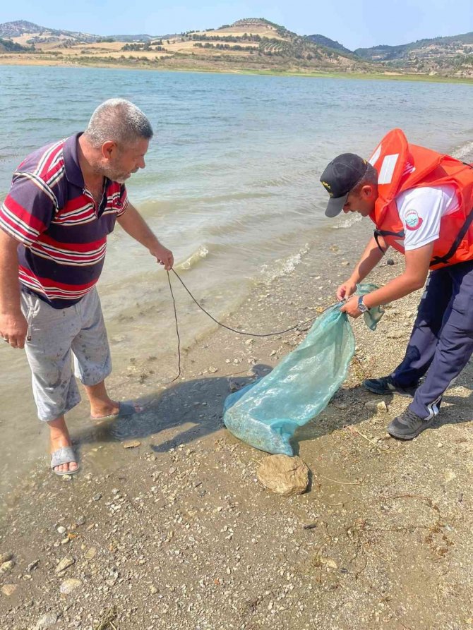Manisa’da Jandarma Kaçak Avcılara Geçit Vermedi