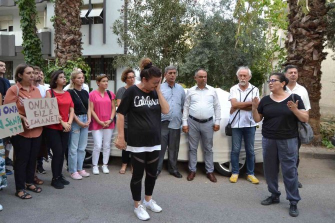 Hayvan Severlerden Kedi Ve Köpek Zehirlenmelerine Tepki