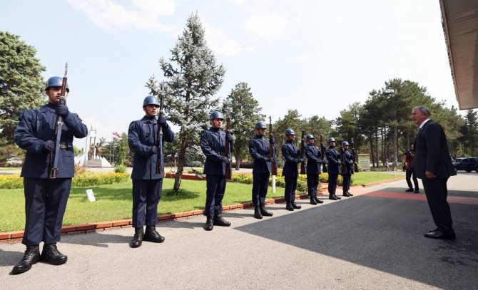 Millî Savunma Bakanı Hulusi Akar Balıkesir’de