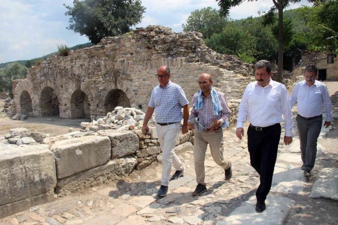 Vali Tavlı Stratonikeia’da Kazı Çalışmalarını İnceledi