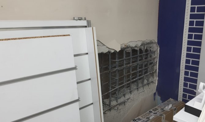 İ̇zinsiz Tadilat Çalışması Binayı Mühürletti