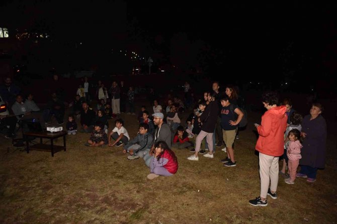 Heyecan İçinde Perseid Meteor Yağmurunu İzlediler