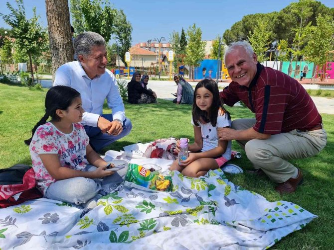 Soma Millet Bahçesi Vatandaşın Hizmetine Sunuldu