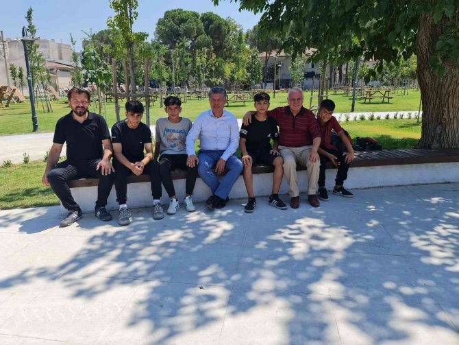 Soma Millet Bahçesi Vatandaşın Hizmetine Sunuldu