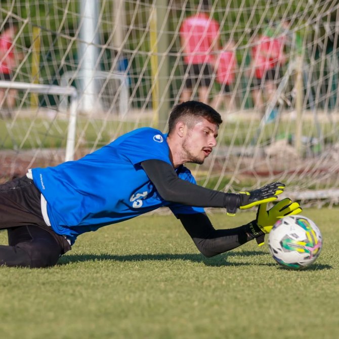 Uşakspor, Yeni Sezon Hazırlıklarını Sürüyor