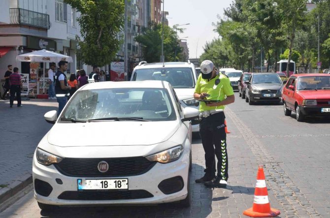 Uşak’ta Bin 229 Sürücüye Para Cezası Kesildi