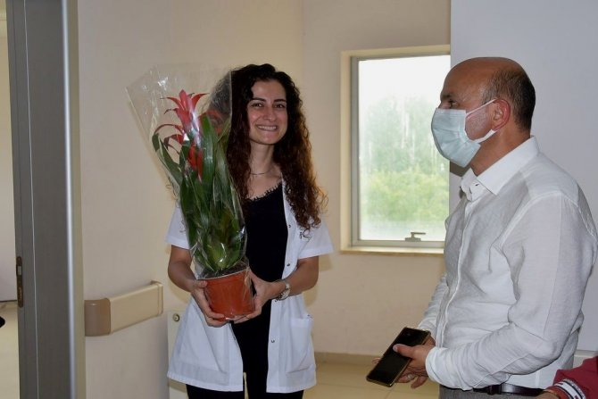 Altınova’ya 2 Yeni Uzman Doktor