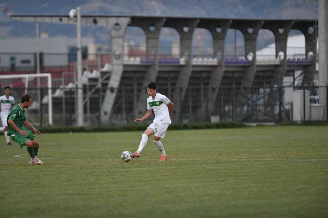 Bursaspor, Hazırlık Maçında Etimesgut Belediyespor’u 1-0 Mağlup Etti