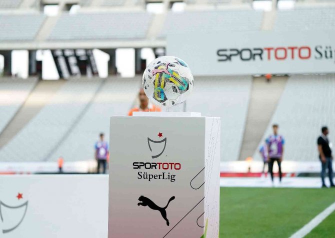 Spor Toto Süper Lig: Ümraniyespor: 0 - Antalyaspor: 0 (İ̇lk Yarı)