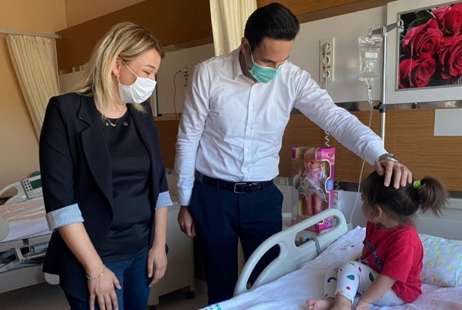 Ak Parti Teşkilatları Çanakkale’de 6 Bin Hanenin Kapısını Çaldı