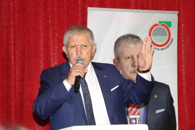 Hes’ten 3,7 Milyon Tl Kazandı, Halka Bedava Su Dağıttı