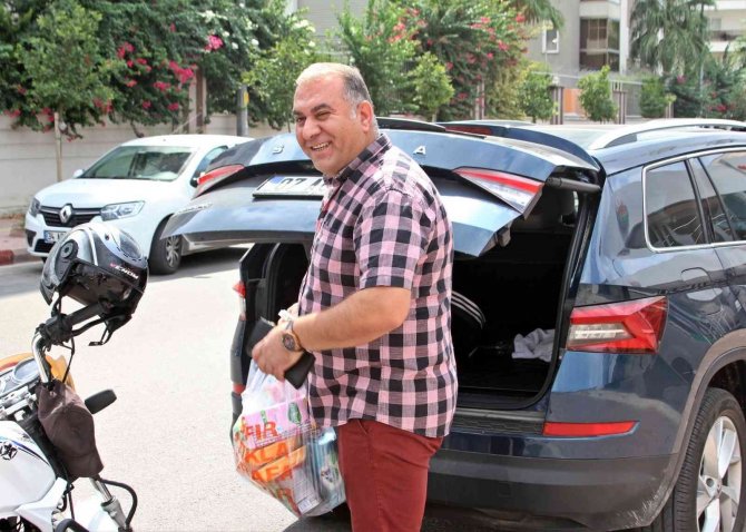 Poşetleri Doldurup Çıktılar, Cumhurbaşkanı Erdoğan’a Teşekkür Ettiler