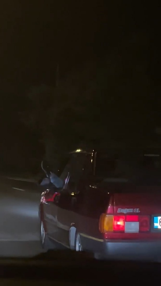 Bursa’da Tek Ayağıyla Araba Süren Kişiye Ceza Yağdı