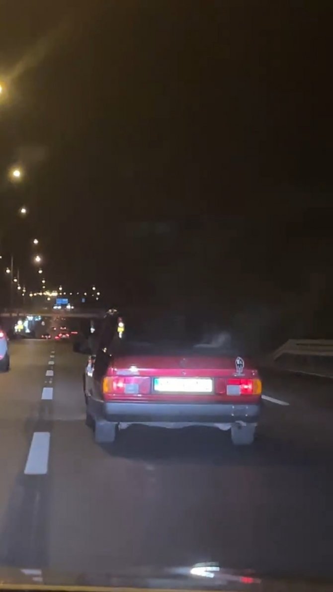 Bursa’da Tek Ayağıyla Araba Süren Kişiye Ceza Yağdı