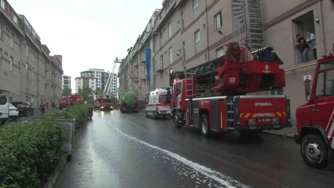 Çorapçılar Sanayi Sitesinde Korkutan Yangın