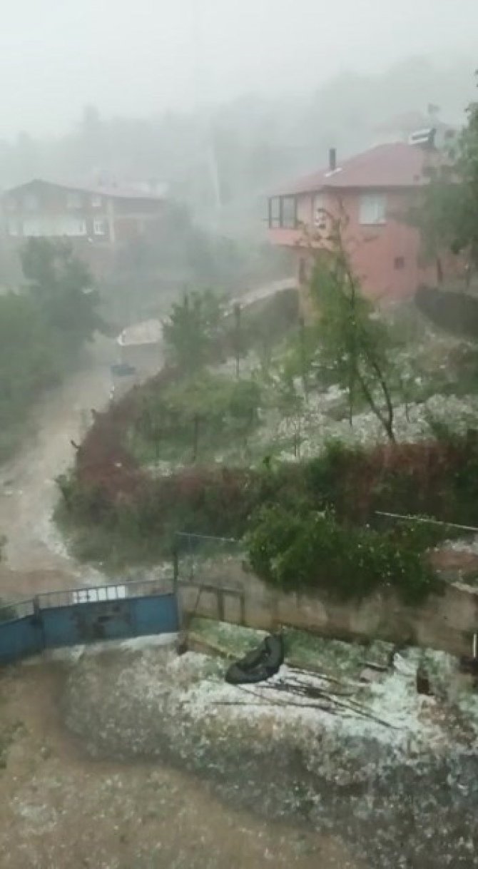 Çorum’da Dolu Tarım Arazilerini Vurdu