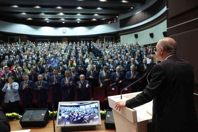 Cumhurbaşkanı Erdoğan: "Türkiye’yi Bekleyen Asıl Tehlike, Yok Etmeyi Siyasetlerinin Merkezine Yerleştiren Rövanşişt Yaklaşımlardır"