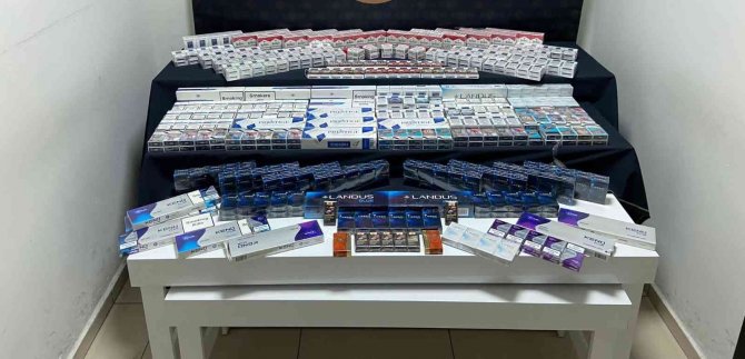 Kaçak Tütün Mamulü Satıcıları Suçüstü Yakalandı