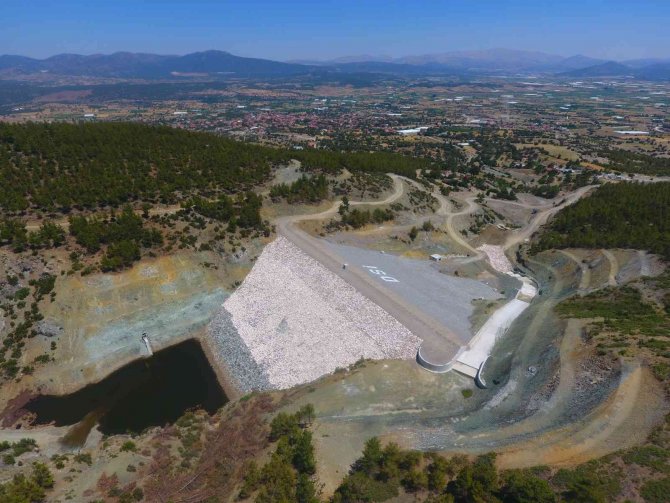 Burdur Gölhisar Yusufca Barajı Tamamlanarak Su Tutulmasına Başlandı