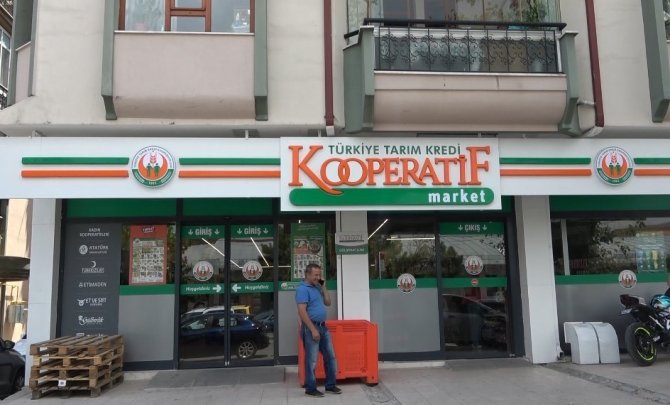 Ispartalı Vatandaşlar Tarım Kredi’den Daha Fazla Ürün Talep Etti