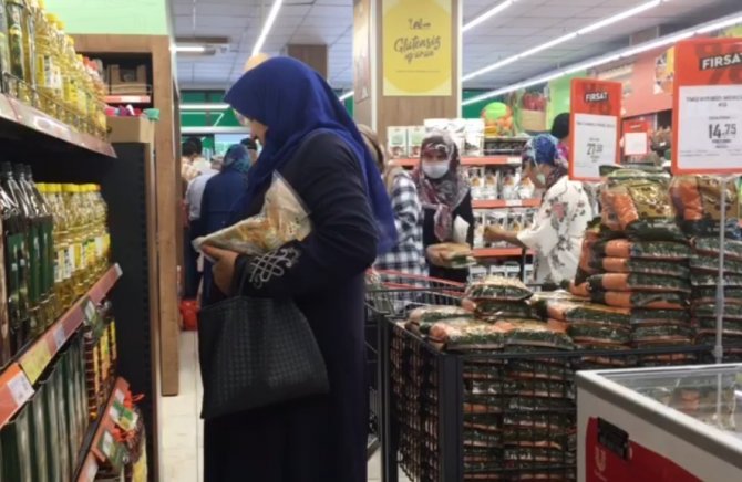 Ispartalı Vatandaşlar Tarım Kredi’den Daha Fazla Ürün Talep Etti