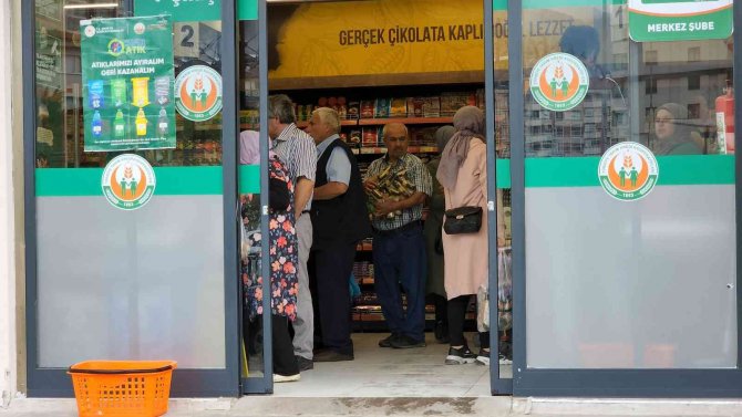 Cumhurbaşkanı’nın Açıklaması Sonrası Vatandaşlar Soluğu Tarım Marketlerinde Aldı