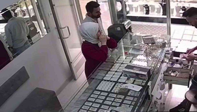 Karaman’da Kuyumcuya Sahte Altın Satan 3 Şüpheliden 1’i Tutuklandı