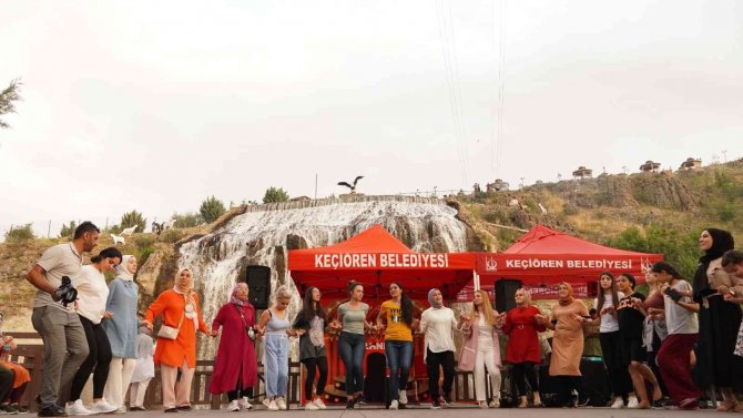 Keçiören Belediyesinden Kartaltepe’de Eğlenceli Konser